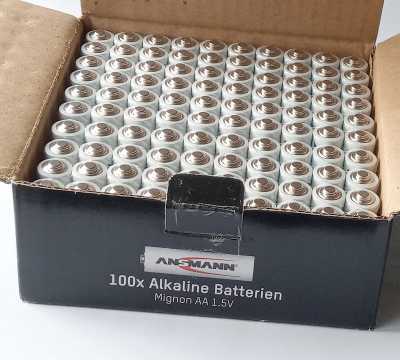 Hunderter-Pack_AA-Batterien